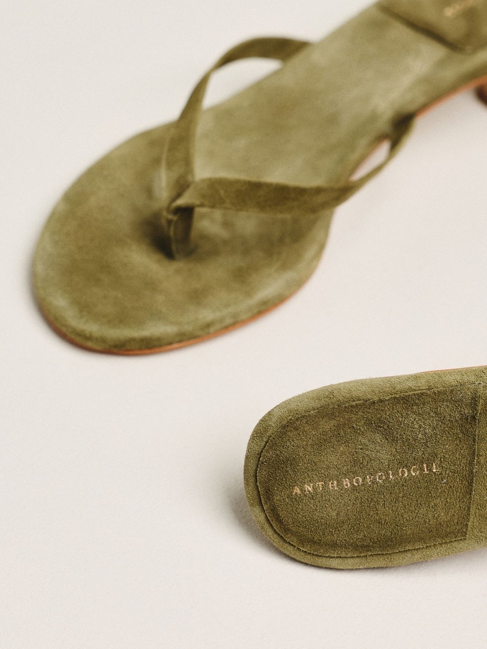 NWOB Anthropologie Olive Suede Slide Flip-Flop Kitten Heels - Picture 3 of 11